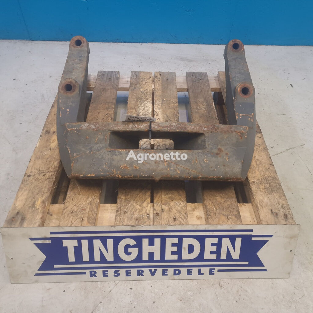 New Holland TM 120 tractor counterweight