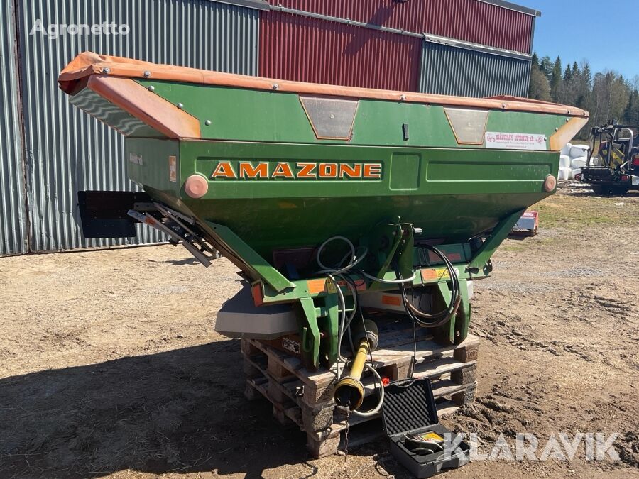 Amazone ZA-M maxis mounted fertilizer spreader