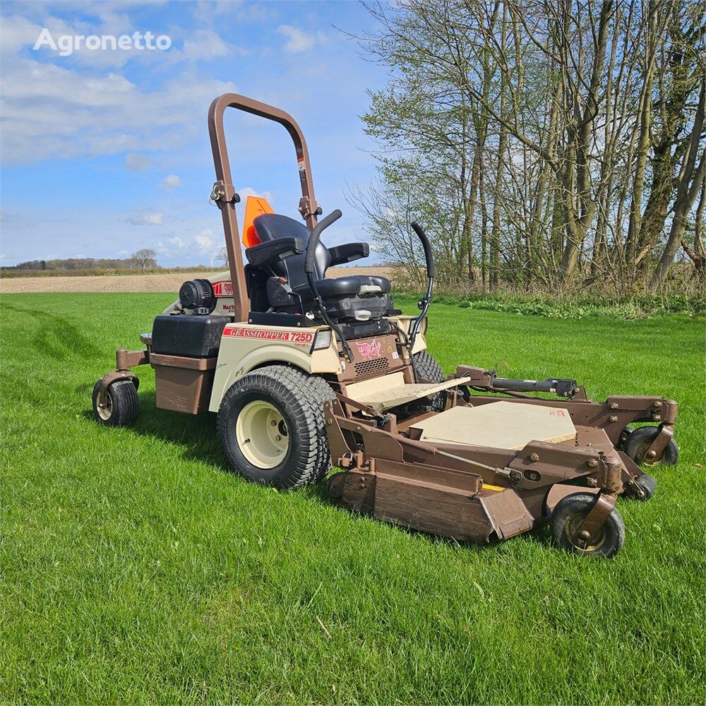 Grashopper 725D T6 lawn tractor