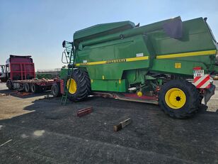 John Deere  2266 Extra grain harvester