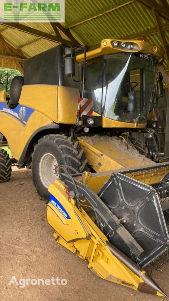 New Holland cx 5080 grain harvester