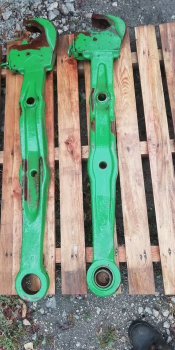 front linkage for John Deere wheel tractor