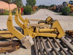 new PARALLELOGRAM WITH 3 TEETH AND 2 CYLINDERS subsoiler