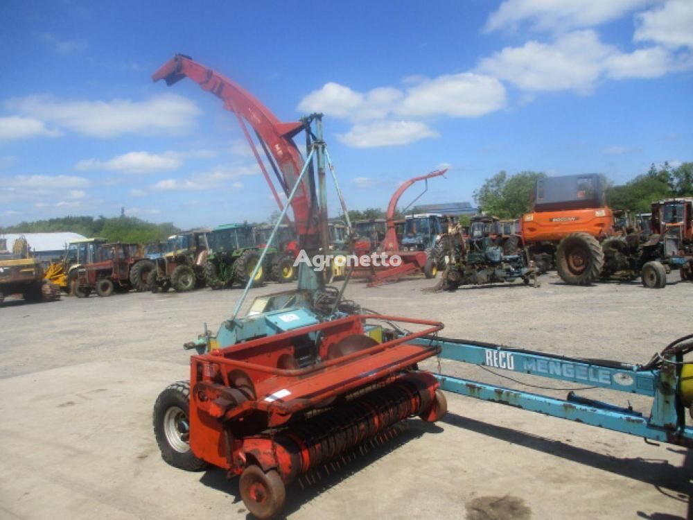 Mengele SH 25N trailed forage harvester