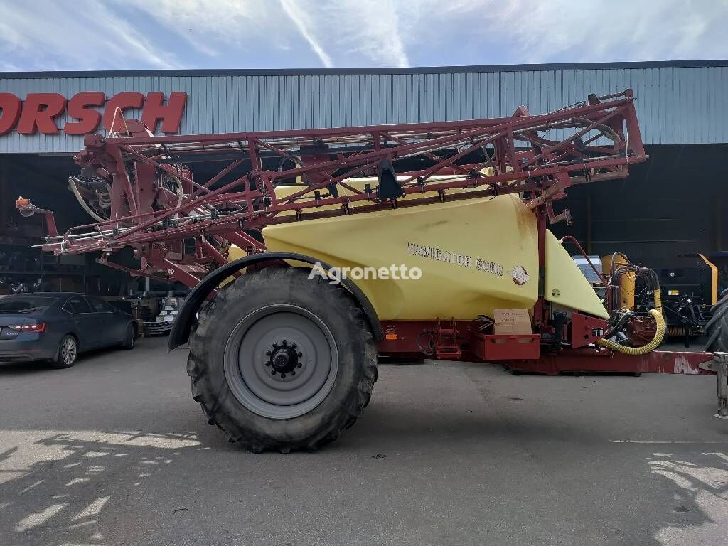 Hardi Navigator 6000 trailed sprayer