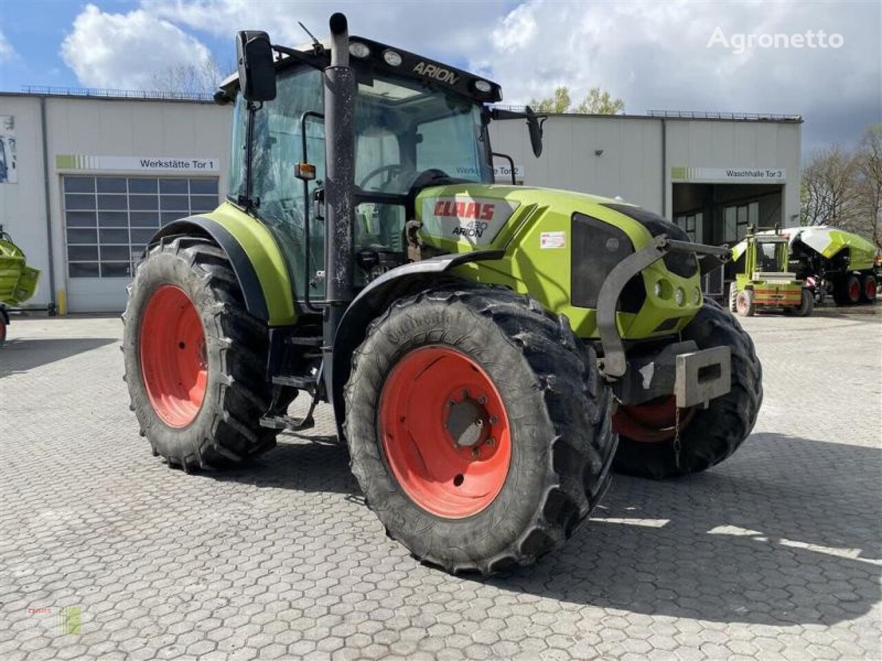 Claas ARION 430 wheel tractor