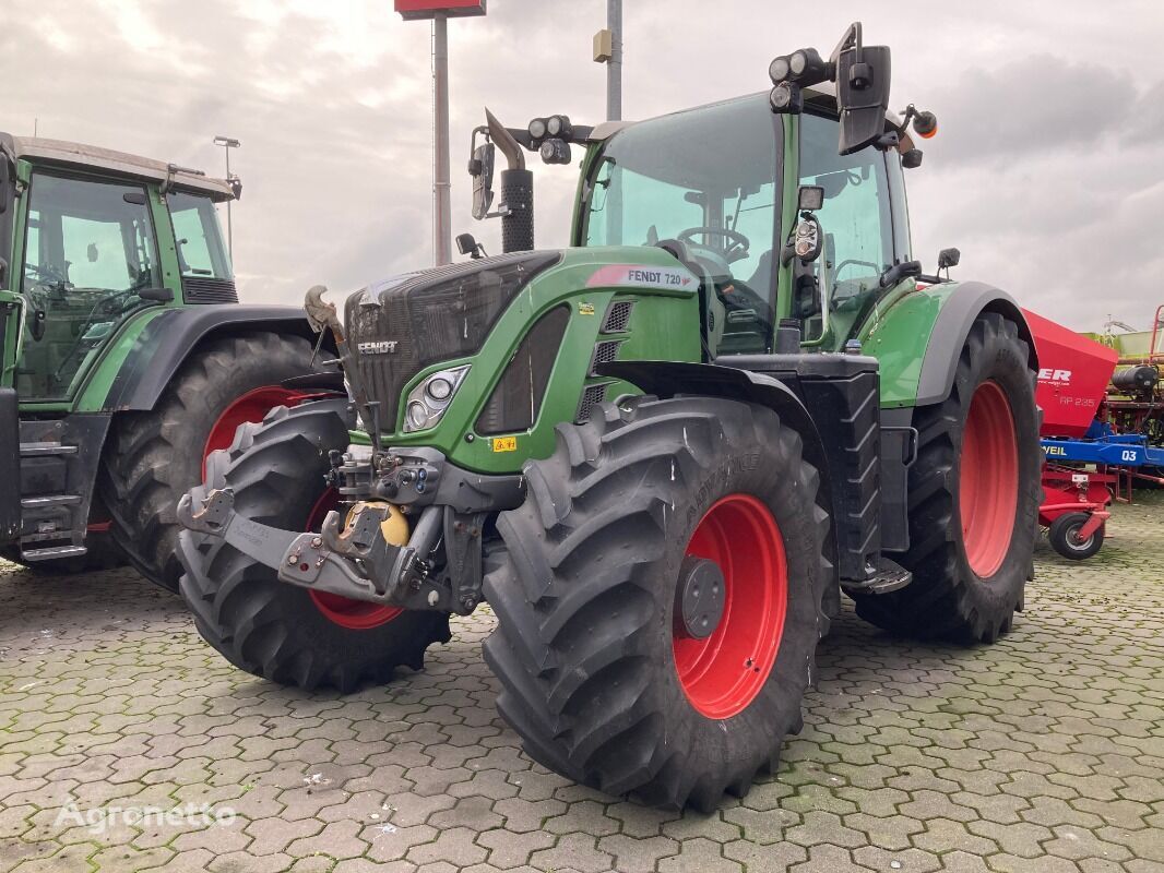 Fendt 720 Vario S4 wheel tractor