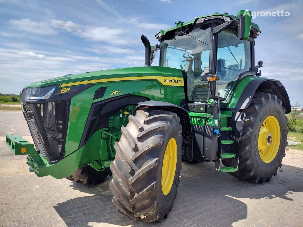 new John Deere 8R280 wheel tractor